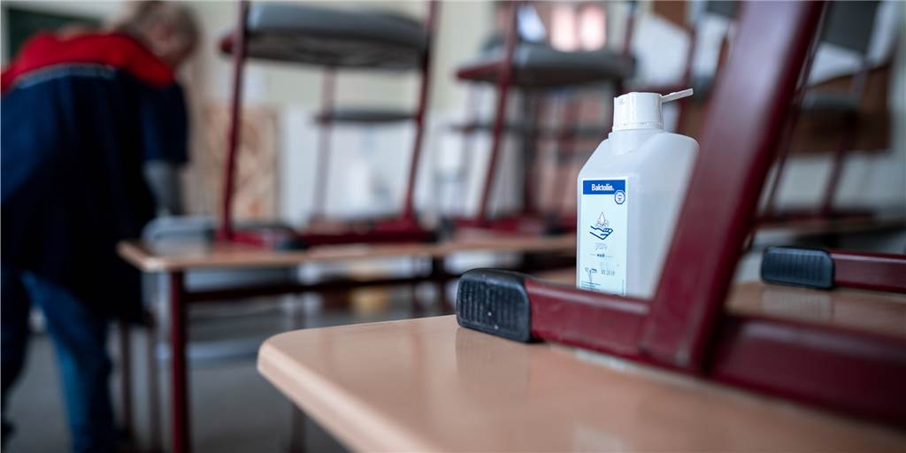 Schulen in Werne beginnen mit Kleingruppen und strikten Hygieneregeln Schulen in Zeiten der Corona-Krise. Ab dem 23. April können Prüflinge wieder in die Schule gehen. Dann gelten strikte Hygieneregeln. Wie die genau aussehen werden, ist eine Woche vor dem Wiederbeginn noch ungewiss.