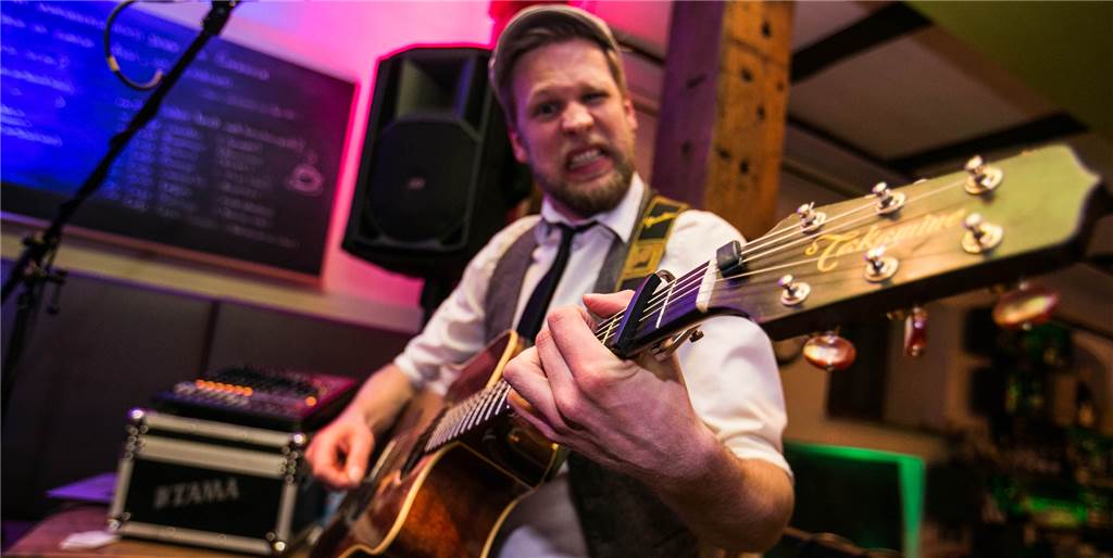 „Werne live“ für Herbst geplant: Diese Kneipen und Bands sollen dabei sein Die Kneipennacht „Werne live“ soll statt Ende April im Herbst steigen. Die ersten Bands haben bereits zugesagt.