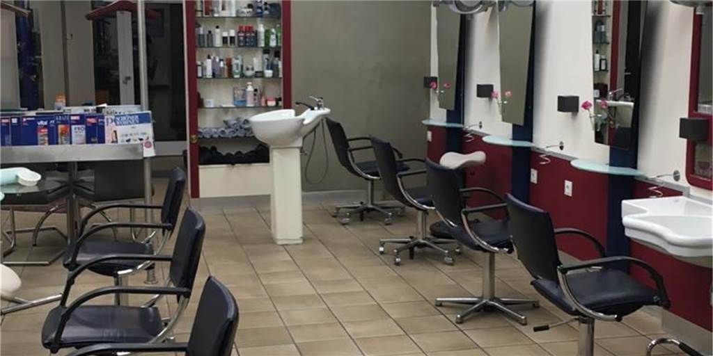 Denunziation und Erpressung: Das erleben Dortmunder Friseure zurzeit Denunziation und Erpressung: Das erleben Dortmunder Friseure zurzeit