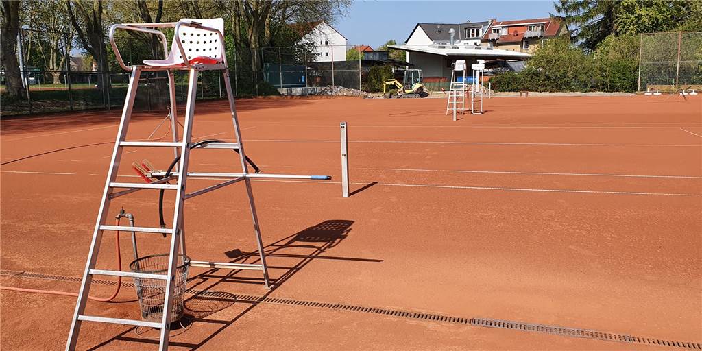 Die Castrop-Rauxeler Tennis-Clubs warten auf das Signal aus Düsseldorf Die Castrop-Rauxeler Tennis-Clubs warten auf das Signal aus Düsseldorf