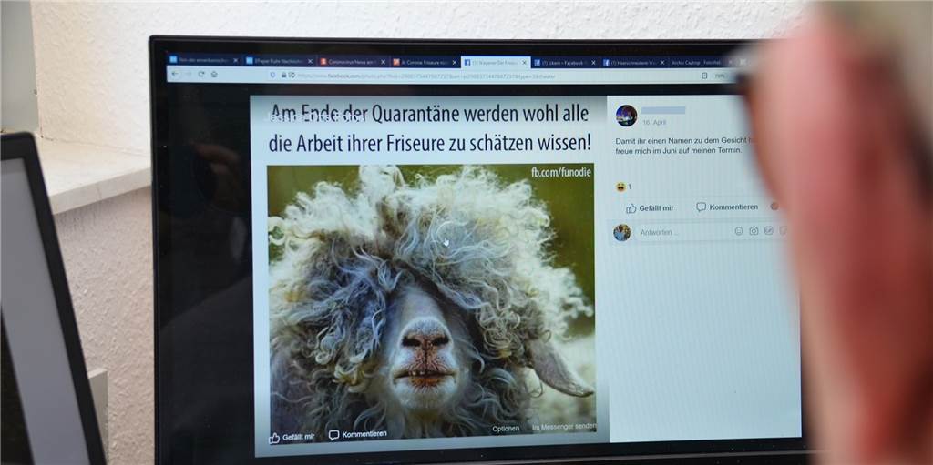 Friseure öffnen am 4. Mai - die Zeit skurriler Angebote ist vorbei (Selbst-)Ironie macht sich in den Kommentaren auf Facebook-Seiten von Castrop-Rauxeler Friseuren ob der langen Schließung breit.