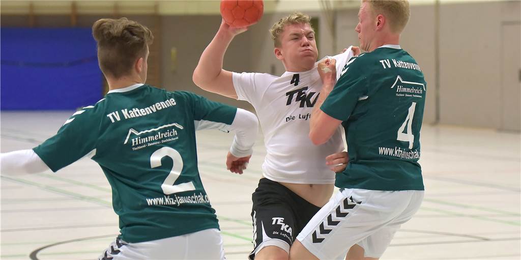 Handballer beenden die Saison wegen Coronavirus vorzeitig ohne Absteiger Für die Landesliga-Handballer des TV Vreden mit Oliver Abbing (Mitte) endet die Spielzeit 2019/20 vorzeitig.