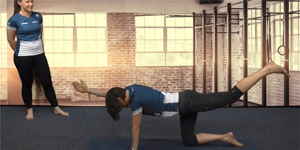 Video: Yoga-Fitness für Anfänger - einmal richtig schwitzen! Video: Yoga-Fitness für Anfänger - einmal richtig schwitzen!