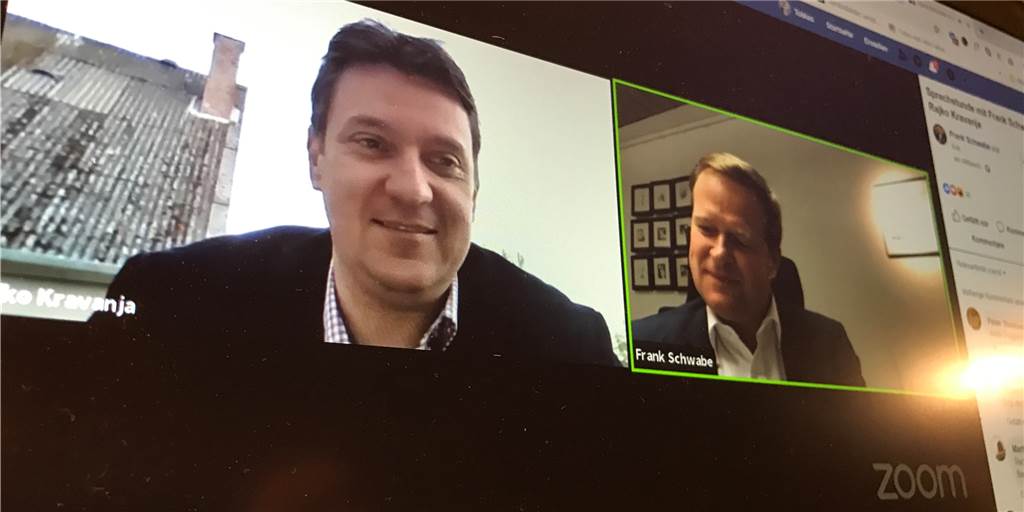 Schwabe und Kravanja: 55 Minuten sticheln, quasseln, Infos und Klartext Rajko Kravanja und Frank Schwabe im Video-Chat: 55 Minuten lang unterhielten sie sich über Corona und die Folgen - und über eine Frage, die Kravanja trotz quasi 48-stündiger Recherche nicht klären konnte.
