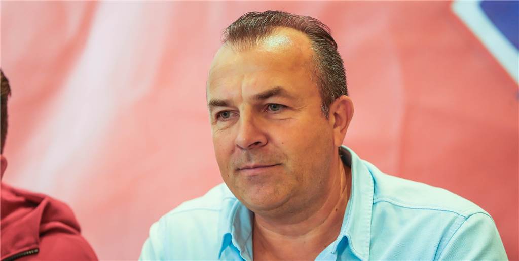 TuS Bövinghausen verliert seinen besten Stürmer an einen Westfalenligisten Ajan Dzaferofski und der TuS Bövinghausen müssen den nächsten Abgang eines Offensivspielers verkraften.