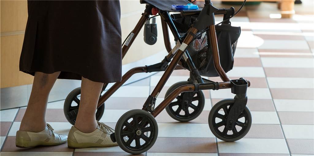 Darf Einkaufshilfe für Senioren wieder starten? Entscheidung ist da