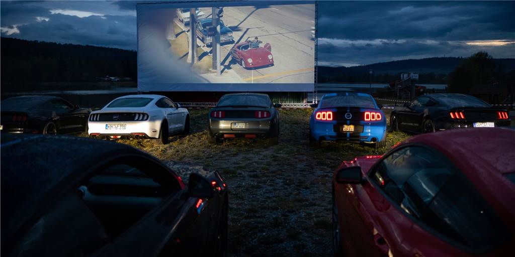 Neue und klassische Filme werden ab dem 15. Mai im Autokino in Werne gezeigt. Es gibt einen Grund dafür, wieso Streifen wie Star Wars oder Herr der Ringe nicht im Autokino laufen.