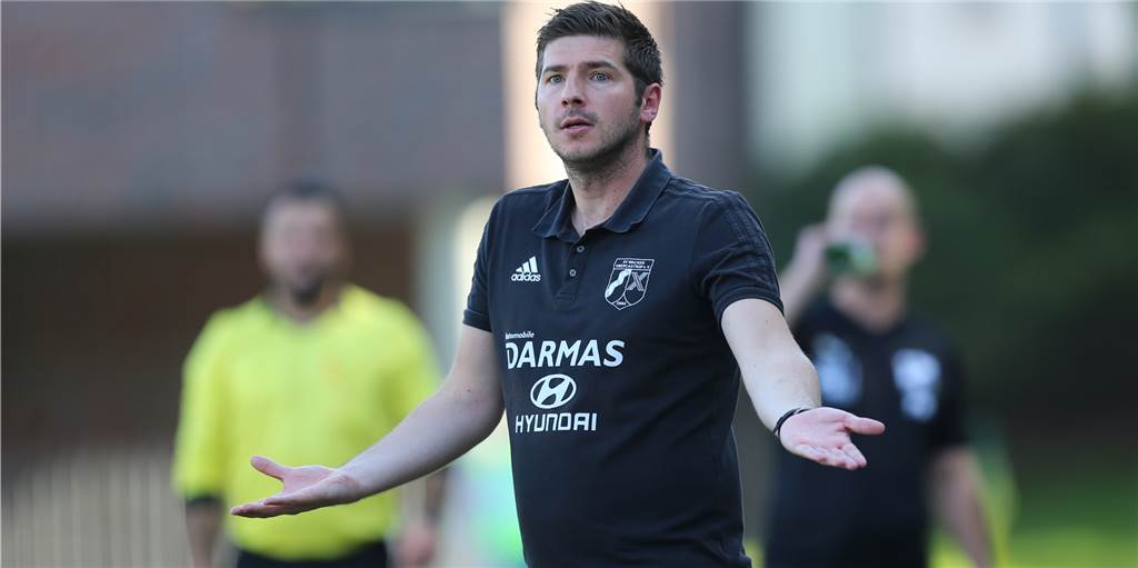 Entscheidung: Vier Castrop-Rauxeler Fußball-Teams feiern 2020 Aufstieg Die Zeit der Ungewissheit ist beendet: Trainer Aytac Uzunoglu und sein SV Wacker Obercastrop wissen jetzt, wie die Saison 2019/20 gewertet wird.