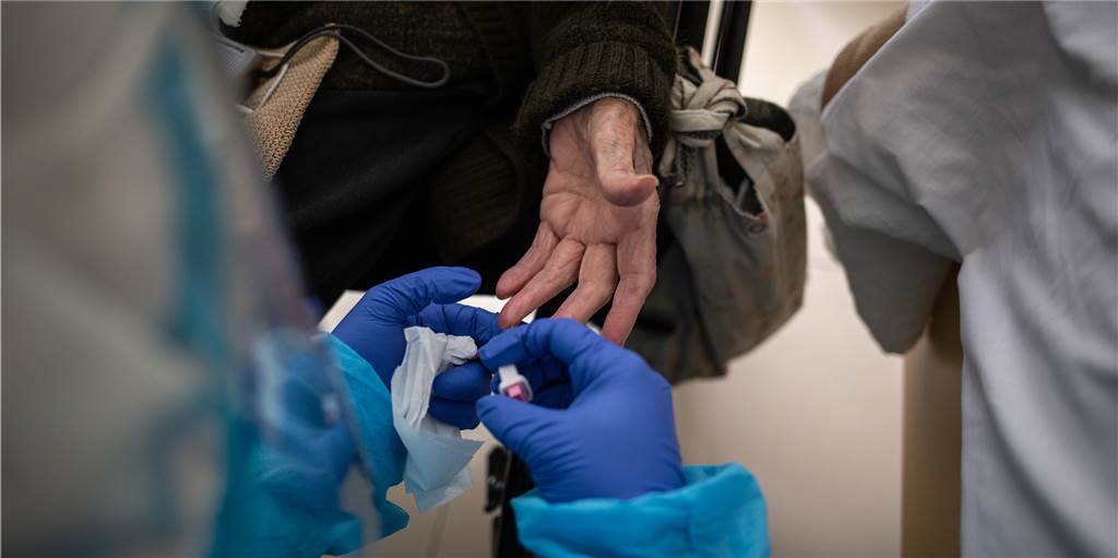 Corona-Horror: Zahlen in Gladbeck und Oer-Erkenschwick sprengen alles Ausbruchsgeschehen in Seniorenheimen haben in Gladbeck für hohe Infizierten-Zahlen gesorgt.