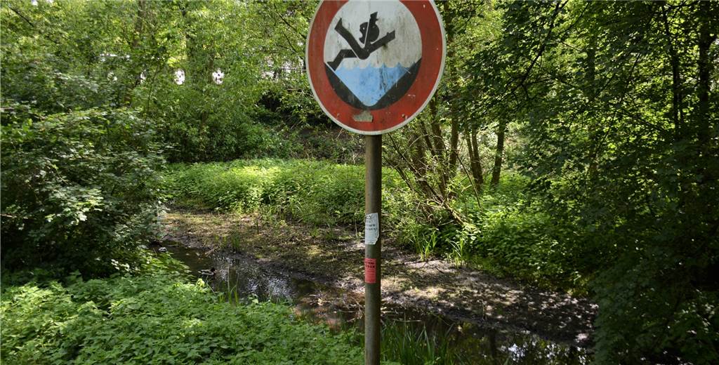 Brücken-Neubau für Drei-Millionen-Projekt in Dorsten gekippt An dieser Stelle des Schölzbachs war eigentlich eine Brücke geplant, doch diese fiele aus genehmigungsrechtlichen Gründen zu groß aus.