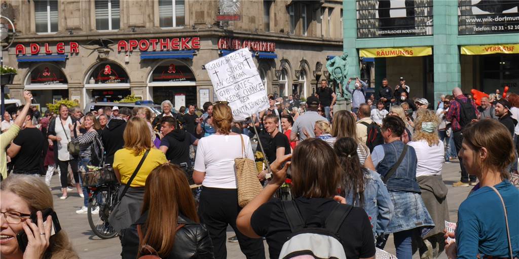 Demo in der City endet mit Festnahme nach Angriff auf Journalisten Demo in der City endet mit Festnahme nach Angriff auf Journalisten