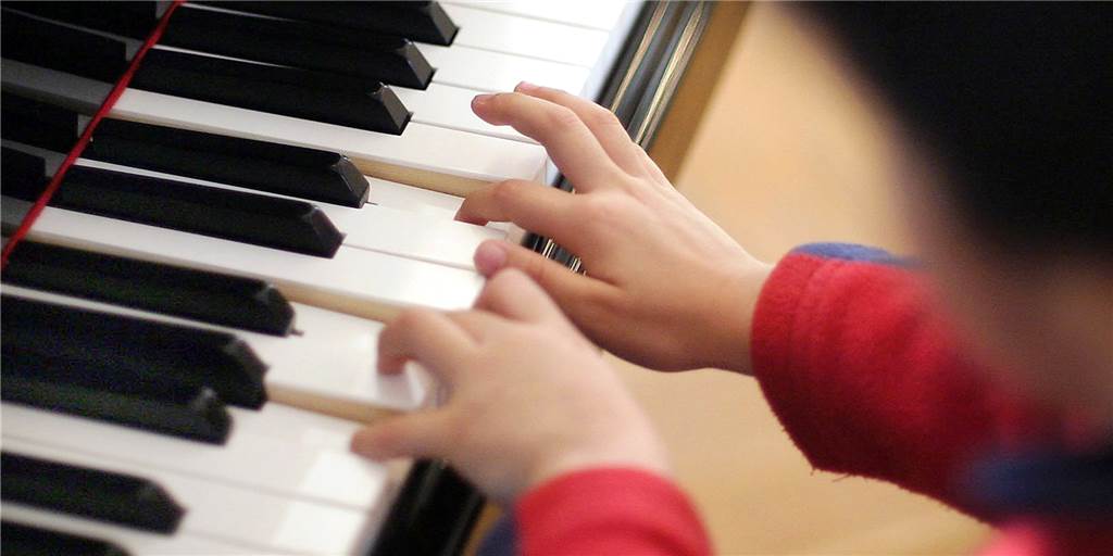 Corona-Pandemie: Diese laufenden Kosten können Familien einsparen Musikschule, Sport, Fitnessstudio: Familien hatten in den Corona-Monaten laufende Kosten, die nur zum Teil erstattet werden können.