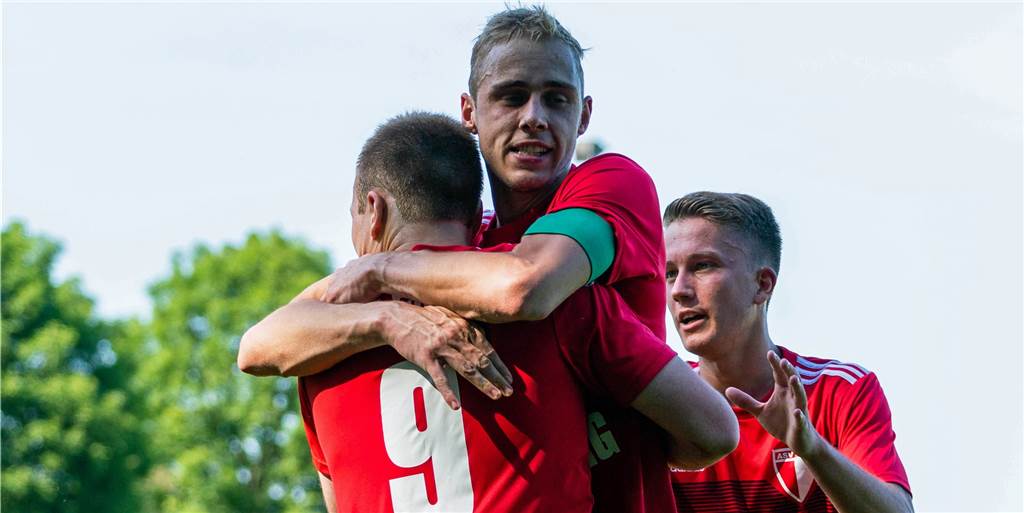 Ellewick darf doch auf Bezirksliga hoffen, SuS und SpVgg auf Pokalsieg Dem ASV Ellewick winkt doch noch der Bezirksliga-Aufstieg.