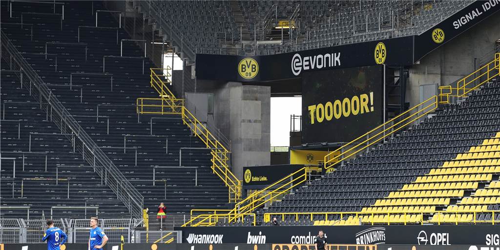 BVB-Triumphmarsch gegen Schalke verkommt zum sportlichen Trauerspiel BVB-Triumphmarsch gegen Schalke verkommt zum sportlichen Trauerspiel