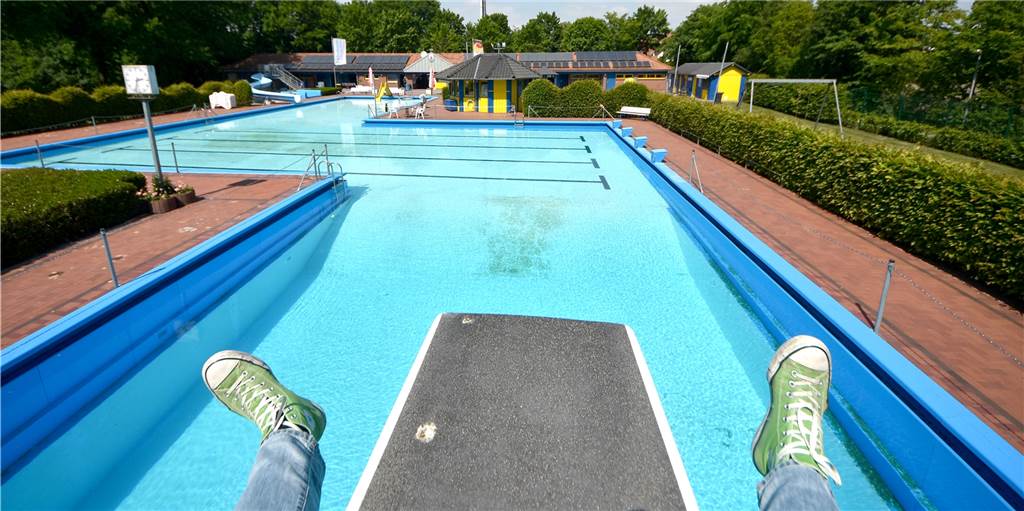 Freibad in Alstätte öffnet Mittwoch, Kombibad in Ahaus bleibt noch zu Das Freibad in Alstätte wird am Mittwoch öffnen.