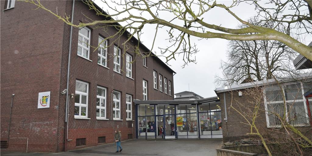 Osterfeldgrundschule in Lünen: Testergebnis der Lehrerin liegt vor An der Osterfeldschule hat es einen Corona-Fall bei einem Kind gegeben. Auch eine Lehrerin ließ sich testen.