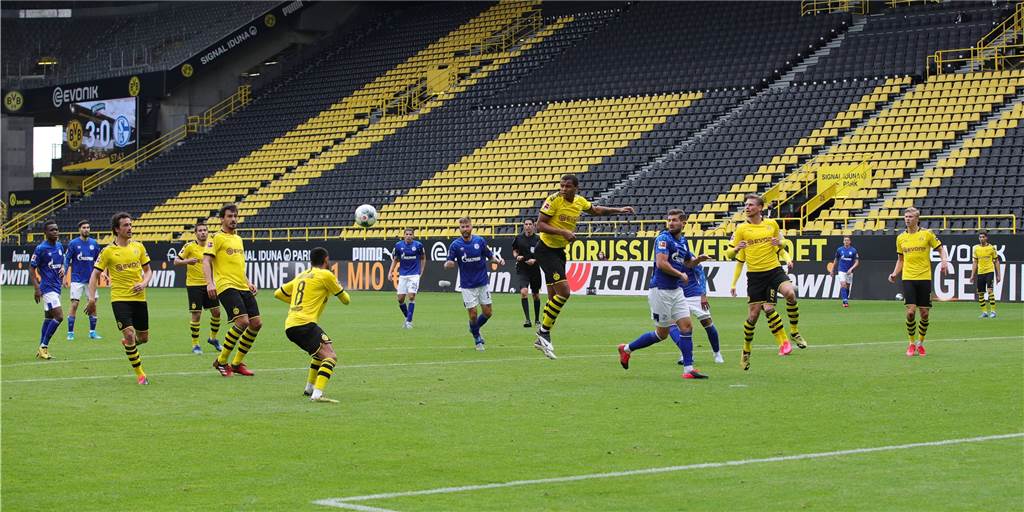 Die Daten zum Dauerhoch: Wie der BVB von der Dreierkette profitiert Die Daten zum Dauerhoch: Wie der BVB von der Dreierkette profitiert