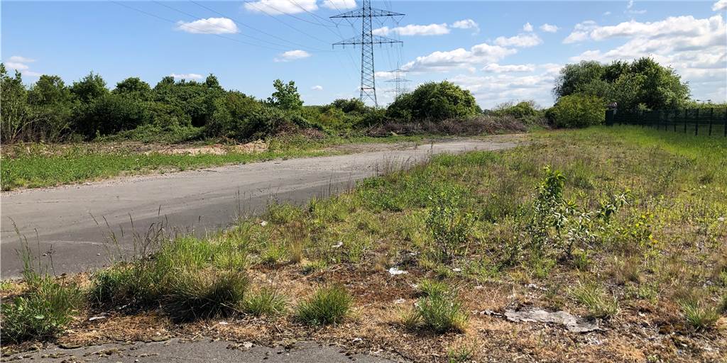 Brackeler Straße: Pläne „wie ein Fremdkörper aus einer vergangenen Zeit“ Die Brackeler Straße (auch bekannt als L663n, OW IIIa) endet derzeit mitten im Nirgendwo zwischen Asseln und Kurl. Über den Weiterbau wird seit vielen Jahren heftig gestritten