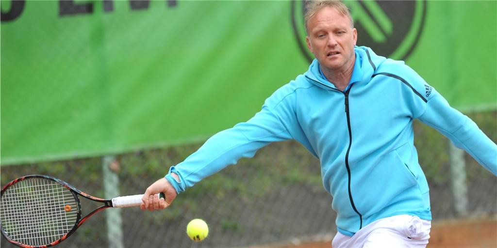 Zahlreiche Castrop-Rauxeler Tennis-Teams verzichten auf die Sommersaison Zahlreiche Castrop-Rauxeler Tennis-Teams verzichten auf die Sommersaison