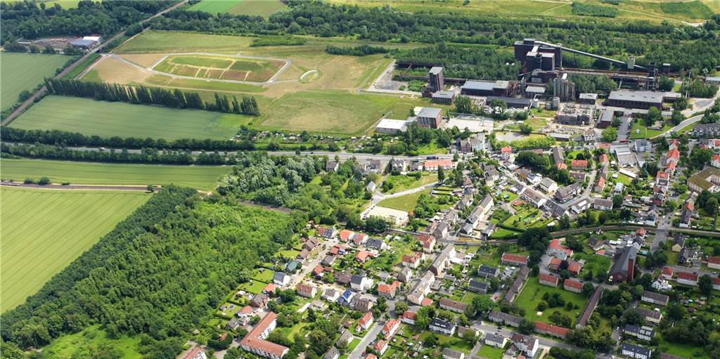 IGA-Machbarkeitsstudie: Mengeder Politik vermisst Verkehrskonzept Der Bahnhof Mooskamp (links oben) bildet den nördlichen Abschluss des IGA-Geländes.