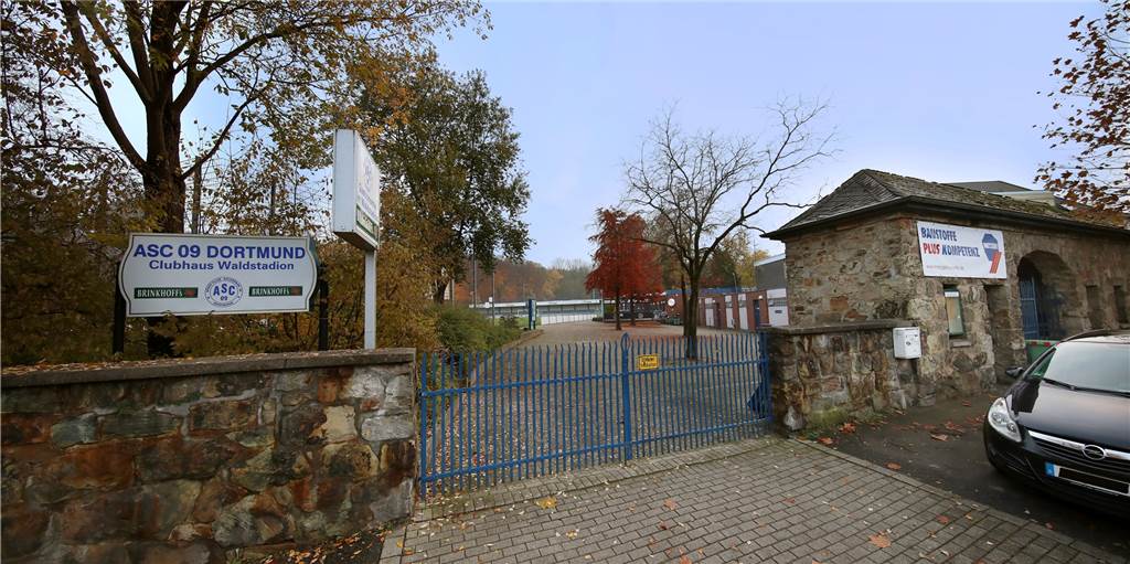 Mit diesem Hygiene-Konzept dürften Fußballvereine wieder trainieren Mit diesem Hygiene-Konzept dürften Fußballvereine wieder trainieren