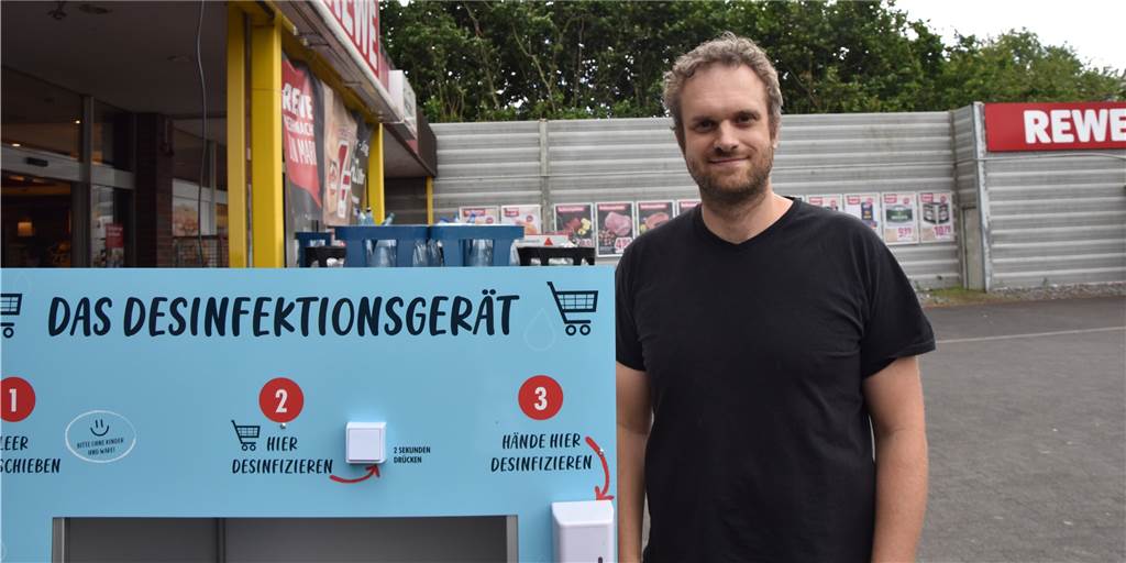 Rewe in Brackel nutzt Waschanlage für Einkaufswagen (mit Video) Christian Weihnacht ist einer von zehn Rewe-Marktleitern, die sich ein Desinfektionsgerät für Einkaufswagen angeschafft haben.