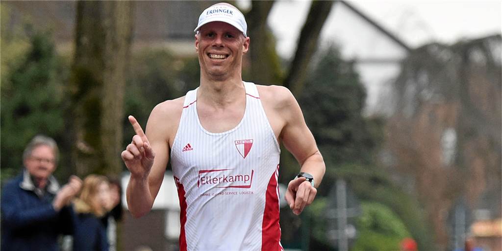 Vredener wollen mit Läufen Spenden für Grundschulen sammeln Klaus Schlüter vom ASV Ellewick hat gemeinsam mit Gerrit Völker die Idee zum Charity Run entwickelt.