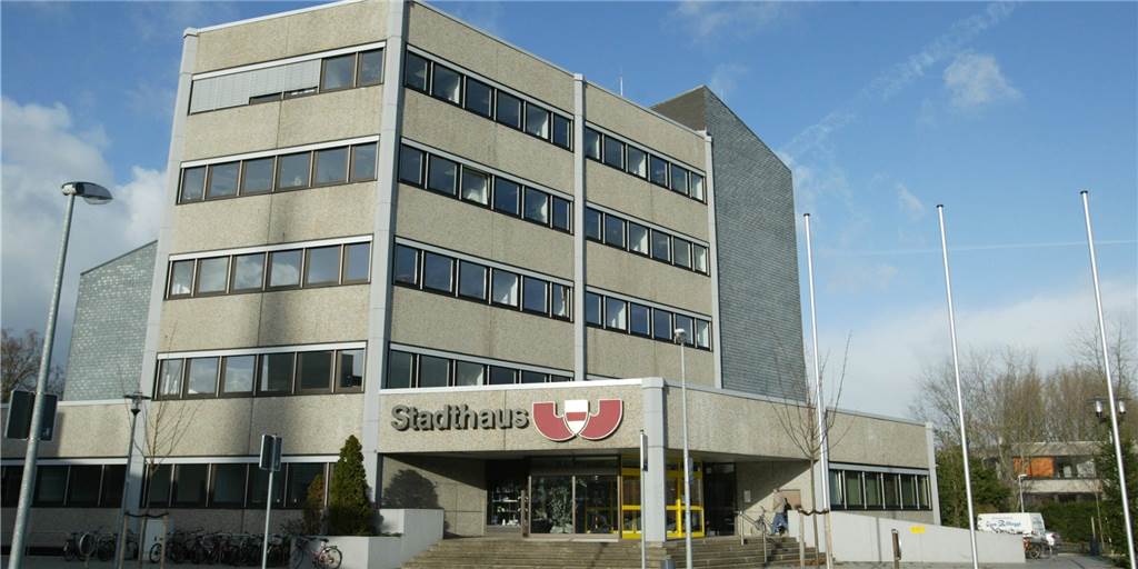 Werner stürmen ins Bürgerbüro: Täglich weit über hundert Anrufe Werner stürmen ins Bürgerbüro: Täglich weit über hundert Anrufe