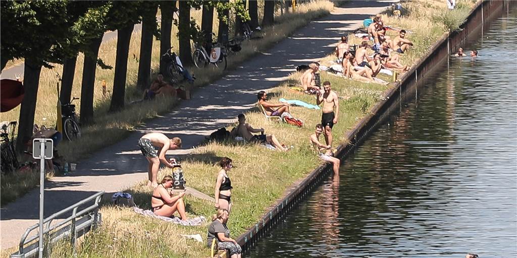 Trotz geschlossener Freibäder: Das Schwimmen im Kanal bleibt verboten Der Dortmund-Ems-Kanal war auch 2019 für viele Dortmunder eine beliebte Alternative zum Freibad. Wie wird das in den kommenden Wochen sein, wenn die Freibäder noch geschlossen bleiben?