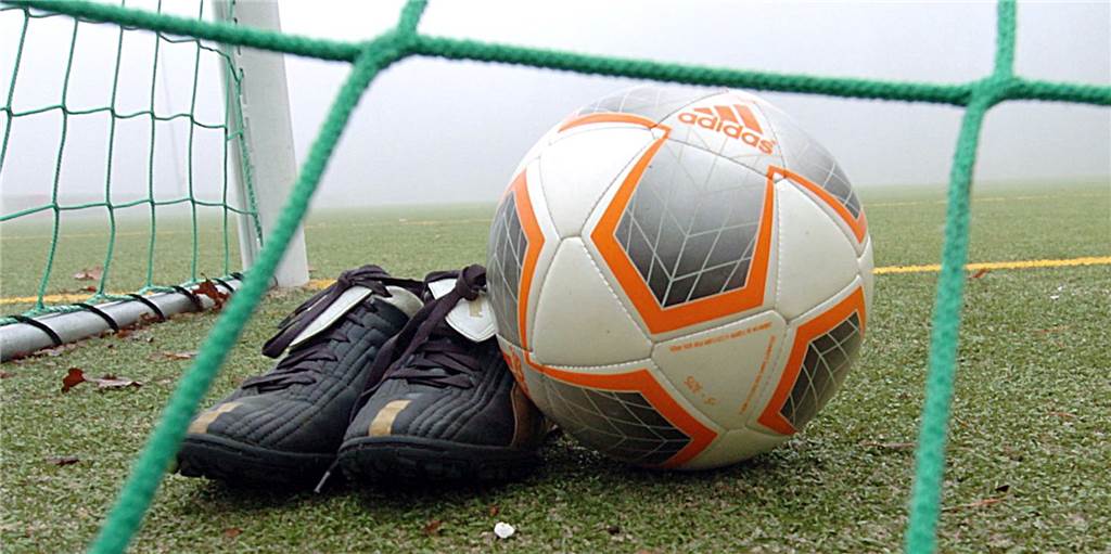Corona rettet Dortmunder Ex-Oberliga-Klub vor dem Abstieg in die B-Liga Corona rettet Dortmunder Ex-Oberliga-Klub vor dem Abstieg in die B-Liga