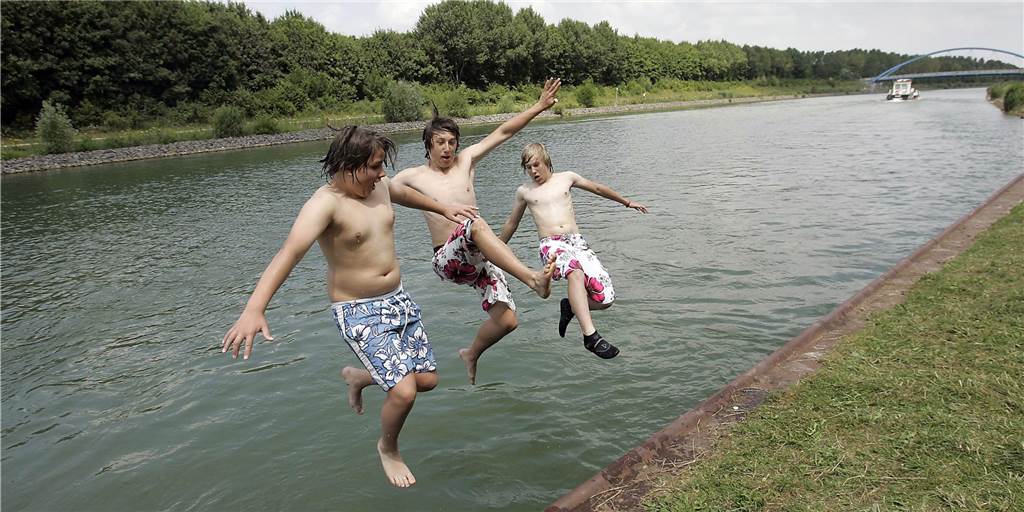 Baden im Kanal ist auch in Lünen beliebt, aber eben sehr gefährlich.