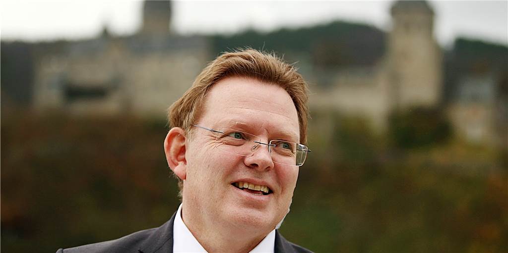 OB-Kandidat Andreas Hollstein: Als Opfer ziemlich unbequem Dr. Andreas Hollstein ist noch Bürgermeister im Städtchen Altena.