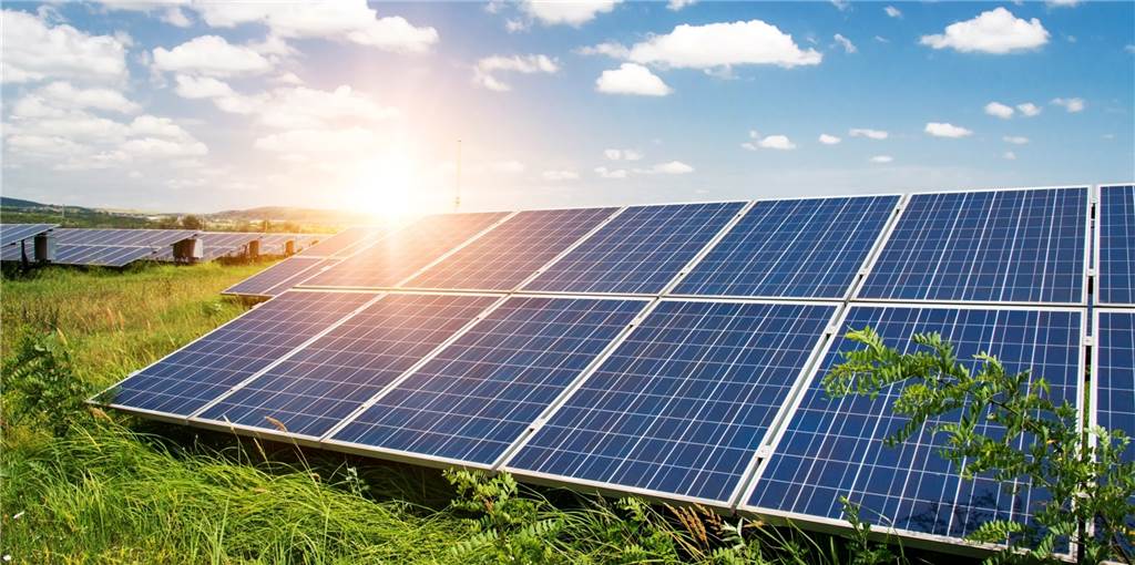 Große Solarfarm auf der Schwerterheide geplant Eine Freiflächen-Photovoltaikanlage soll auf einem Feld auf der Schwerterheide entstehen.