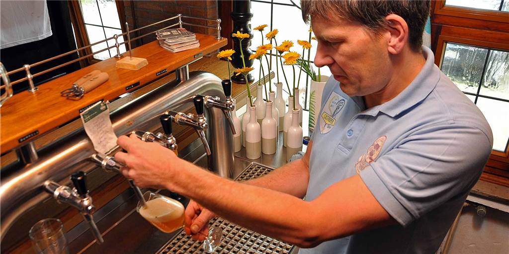 Was man zu Bier wissen muss – ein Braumeister klärt auf Was man zu Bier wissen muss – ein Braumeister klärt auf