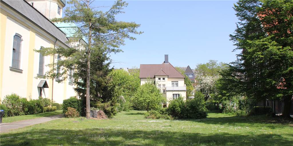 Neues Pfarrheim in Brambauer kostet 1,15 Millionen Euro - Baustart im Juni Auf dem Gelände der alten Vikarie von Herz-Jesu Brambauer soll demnächst das neue Pfarrheim errichtet werden.