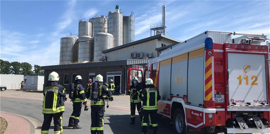 Feuerwehr-Einsatz bei Fettrecycling-Unternehmen an der Daimlerstraße Feuerwehrkräfte sind an die Daimlerstraße in Oeding ausgerückt.