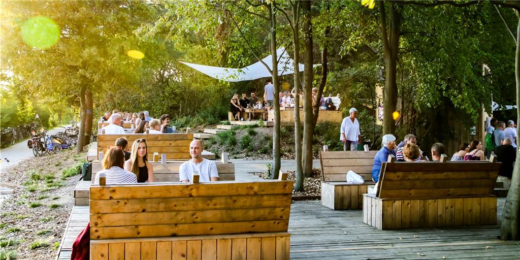 Bürgerpark in Dorsten: Terrassenbar öffnet, Kulturprogramm läuft an 40 Sitzplätze wird die Terrassenbar "Oude Marie" ab dem kommenden Wochenende anbieten können.