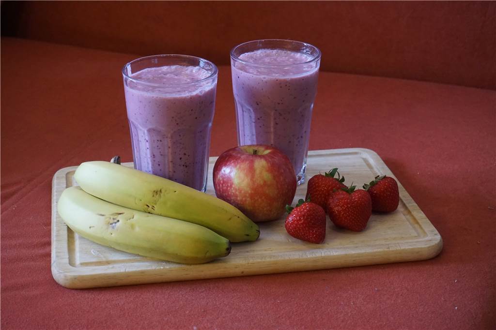 Einfach, lecker, gesund: Acht Smoothie-Rezepte zum Selbermachen Einfach, lecker, gesund: Acht Smoothie-Rezepte zum Selbermachen
