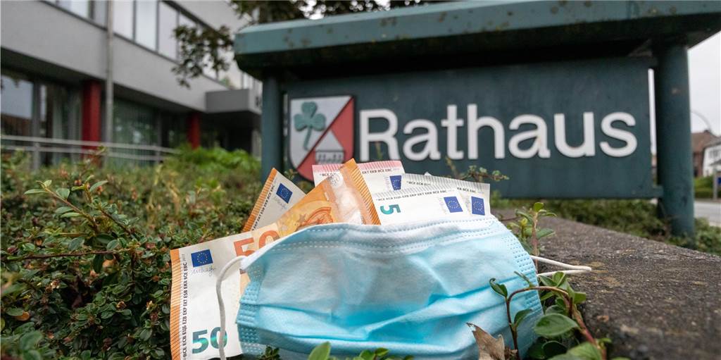Folgen der Corona-Krise für die Gemeinde sind noch nicht abzuschätzen Im Rathaus werden gerade täglich aktuelle Daten in den Haushalt eingepflegt. Wie sich die Corona-Krise genau auf die Finanzen in Südlohn und Oeding auswirkt, wird sich unter Umständen erst in ein paar Jahren zeigen.