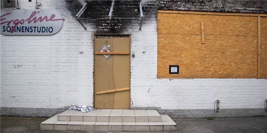 Ahauser Sonnenstudio bleibt auch nach der Brand-Sanierung geschlossen Ahauser Sonnenstudio bleibt auch nach der Brand-Sanierung geschlossen