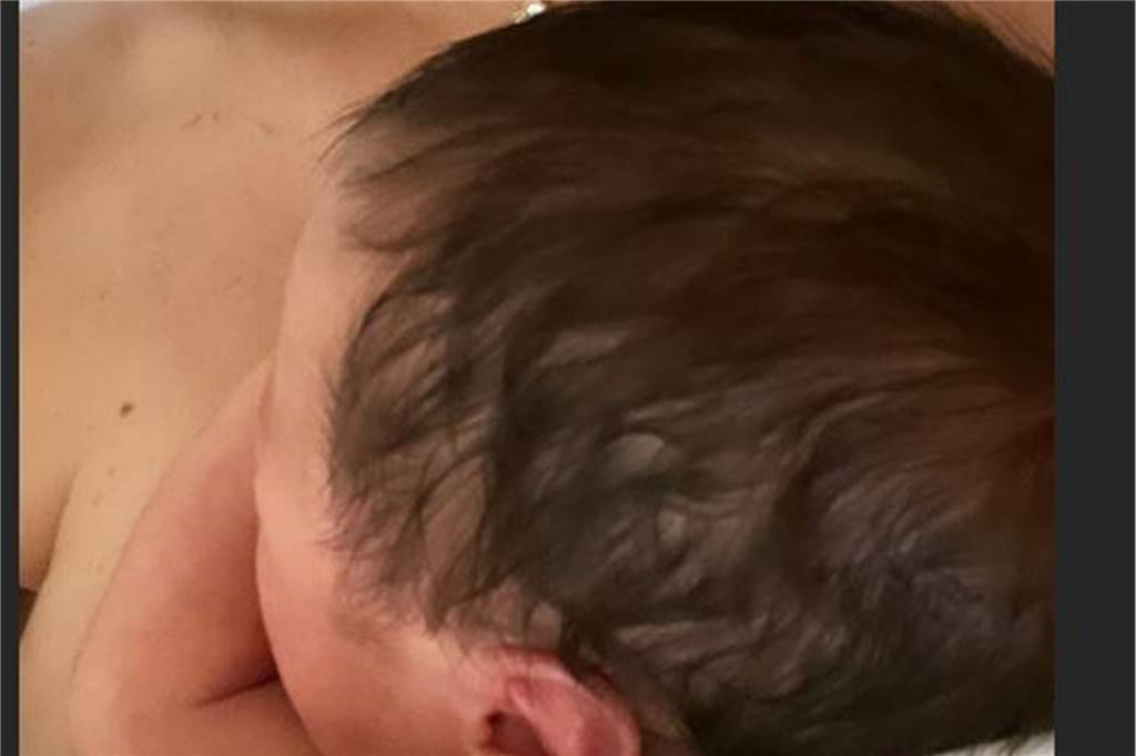 Ann-Kathrin Götze postet Baby-Foto: „Auch so ein kleines Äffchen“ Ann-Kathrin Götze postet Baby-Foto: „Auch so ein kleines Äffchen“