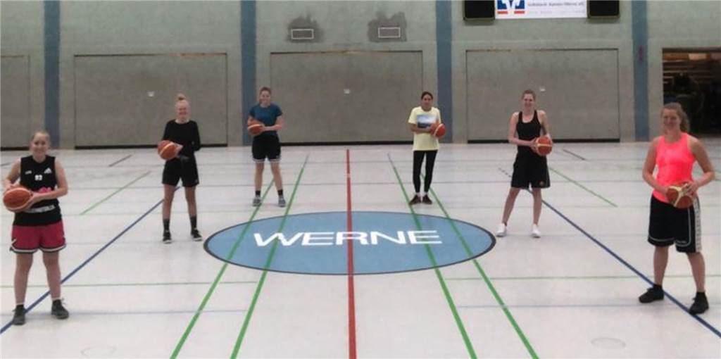 Noch viele Fragen offen beim Trainingsstart der LippeBaskets-Damen Noch viele Fragen offen beim Trainingsstart der LippeBaskets-Damen