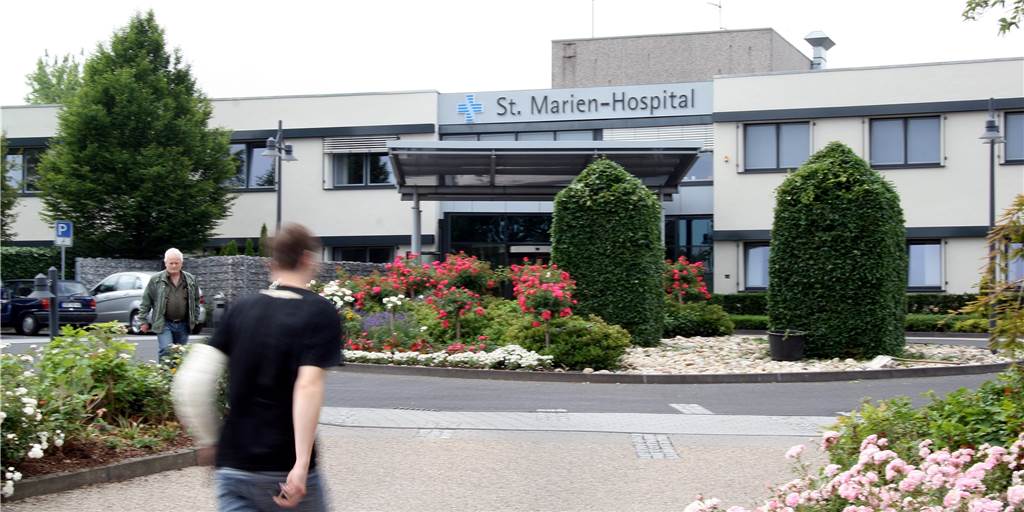 Vredener Senioren-Union: „Krankenhaus blutet schrittweise aus“ Die Senioren-Union Vreden sieht vor dem Hintergrund von Schließungen wichtiger Abteilungen und nun auch der Küche den Standort des Vredener Krankenhauses in Gefahr.