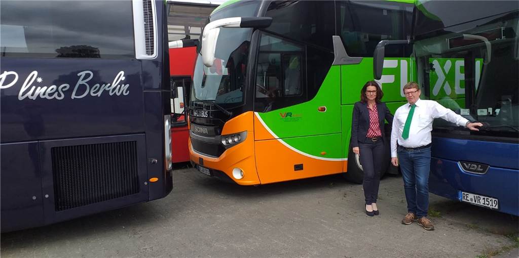 Bustouren wieder erlaubt: Reisebusfahrer warten sehnsüchtig auf Gäste Bustouren wieder erlaubt: Reisebusfahrer warten sehnsüchtig auf Gäste