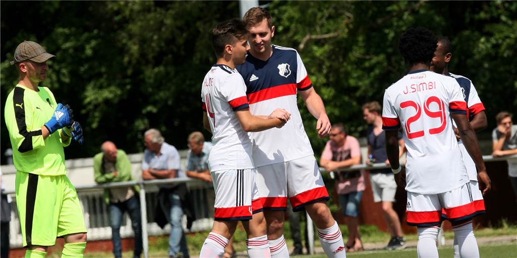 „Kam aus heiterem Himmel“: Aufstiege überraschen Dortmunder Kreisligisten Die SG Phönix Eving ist eines von vier Dortmunder Teams aus der Kreisliga, das nun doch noch aufsteigen darf.