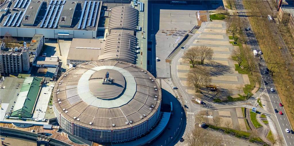 Leinenzwang, U44 und Freibäder: Wichtige Entscheidungen stehen an In den Westfalenhallen tagt der Rat der Stadt.