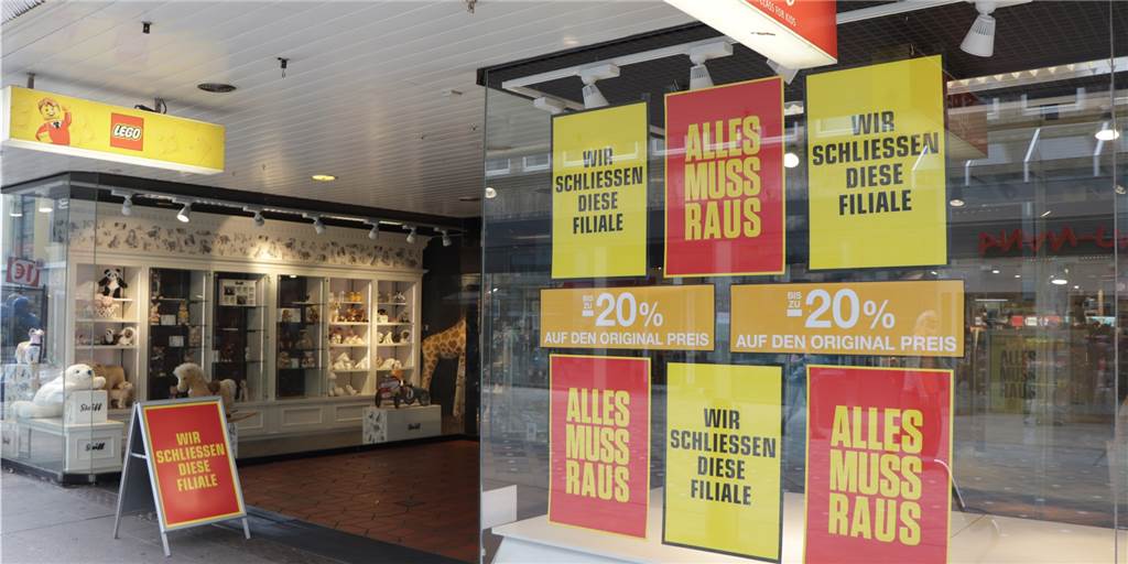 Spielwaren Lütgenau schließt doch nicht - eine Lösung ist gefunden Noch läuft der Räumungsverkauf bei Spielwaren Lütgenau in Dortmund. Schließen wird das Geschäft aber doch nicht.
