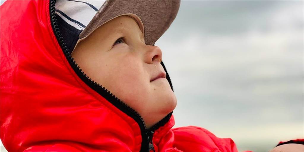 Krebs bei Kindern: Moritz, der Krebs und Wolken aus Zuckerwatte Krebs bei Kindern: Moritz, der Krebs und Wolken aus Zuckerwatte