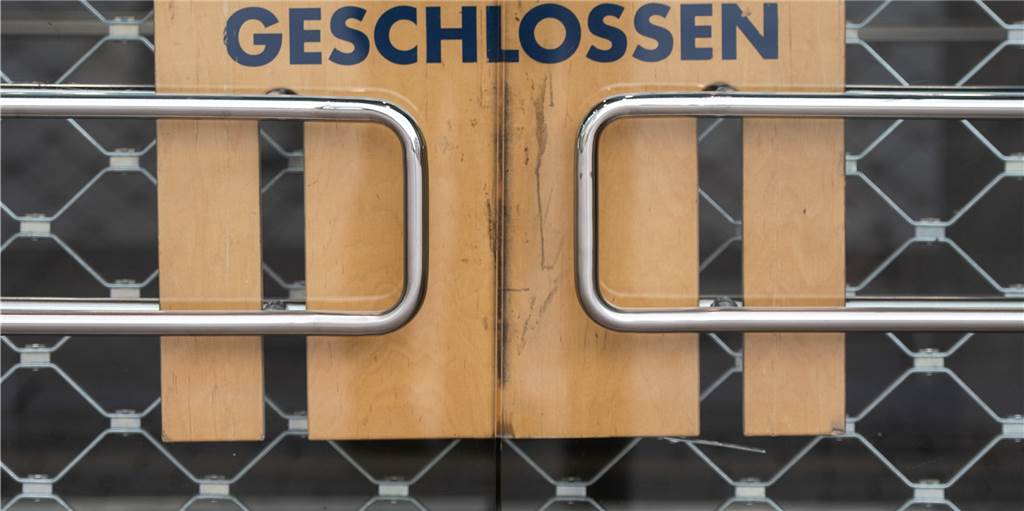 Karstadt Kaufhof: Die Drohkulisse für Dortmund steht Das Karstadt-Kaufhof-Beben sorgte am Freitag unter anderem in Dortmund für gewaltige Erschütterungen. Neben dem Karstadt-Haus - hier ein Bild aus dem Corona-Lockdown - soll auch Galeria-Kaufhof am Westenhellweg geschlossen werden.