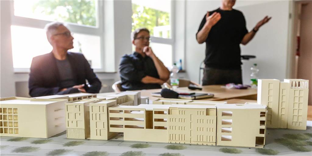 „Gartenstadt Lanstrop“: Stadt verhandelt mit Interessenten So wie auf diesem Modell auf unserem Archivfoto von 2018 könnte die „Gartenstadt Lanstrop“ einmal aussehen